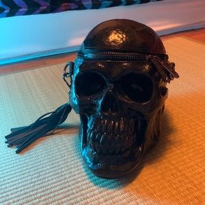 Skull purse